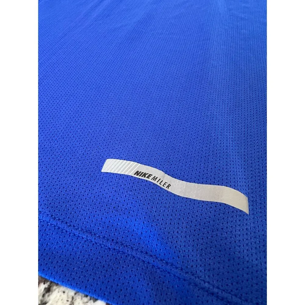 Nike women’s top size XL